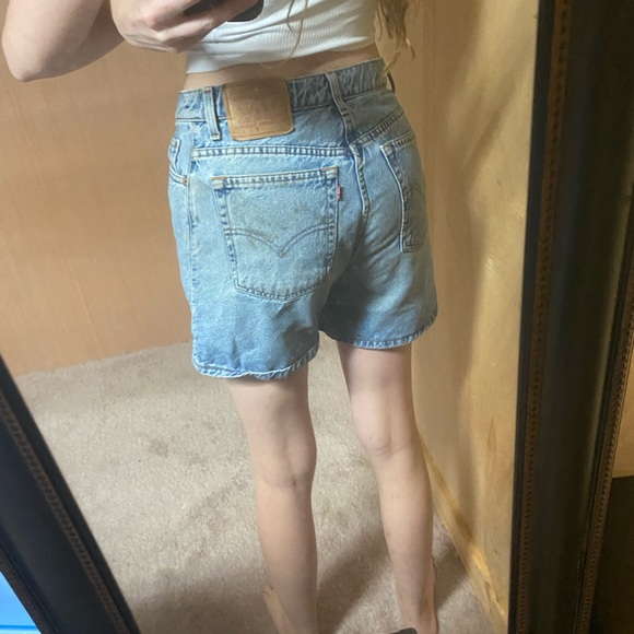 Vintage Levi Shorts - Picture 7 of 16